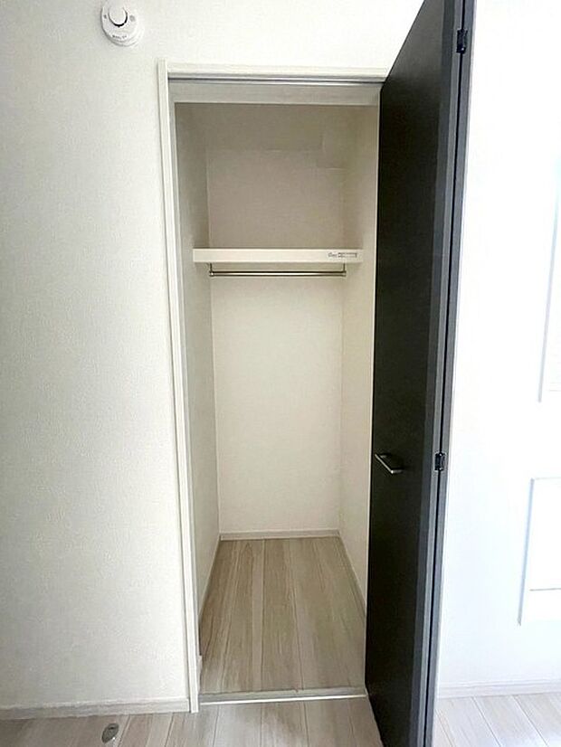 部屋ごとに設けた収納は、住みやすさへのこだわり。