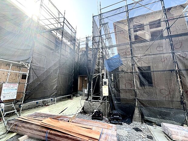 現地建設中写真