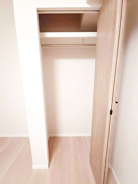 部屋ごとに設けた収納は、住みやすさへのこだわり。