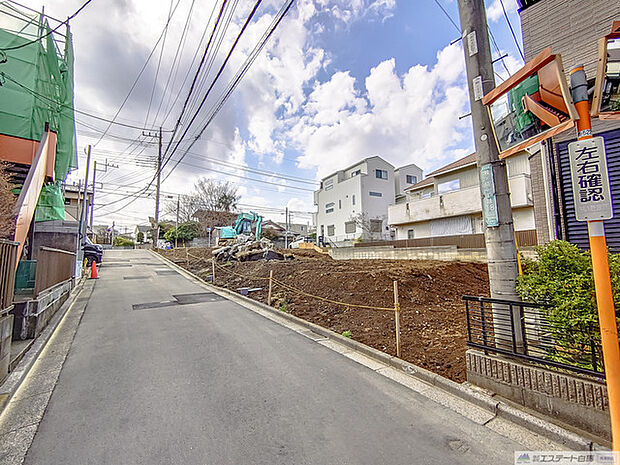 西側公道から分譲地全景