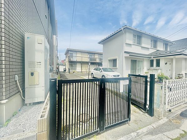 現地土地写真（古家あり）