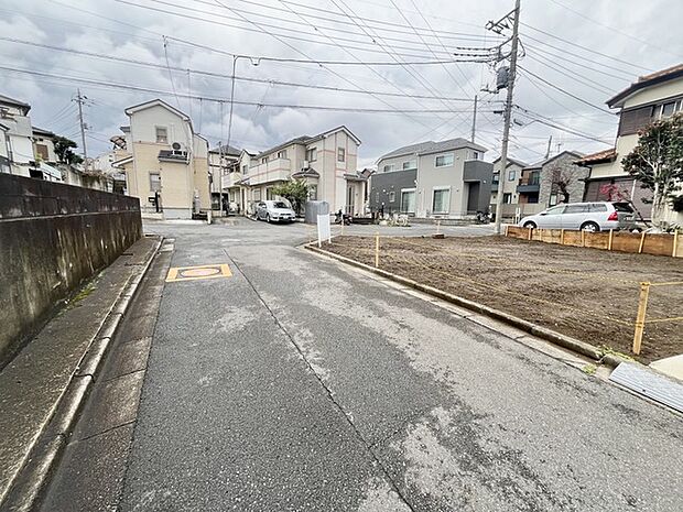 前面道路含む現地写真 