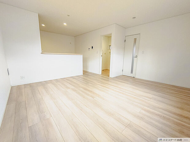 木漏れ日のような穏やかな空間に、心安らぐひとときを