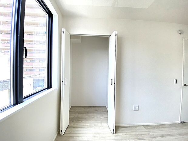部屋に設けた収納は、住みやすさへのこだわり。