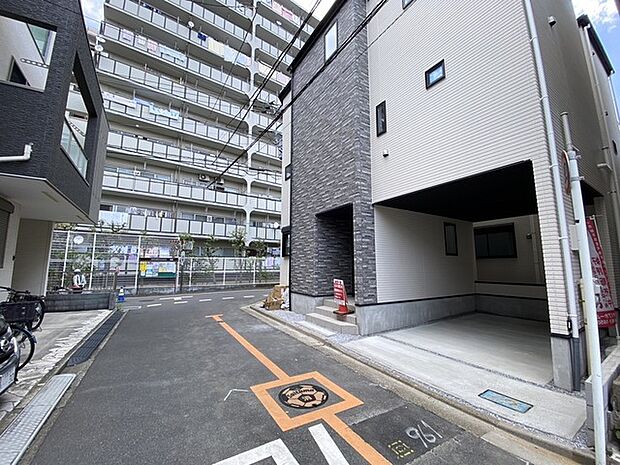 前面道路含む現地写真