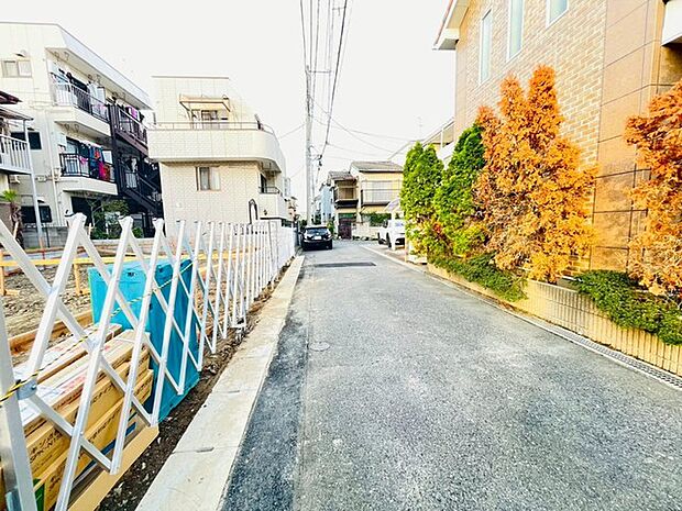 前面道路含む現地写真 