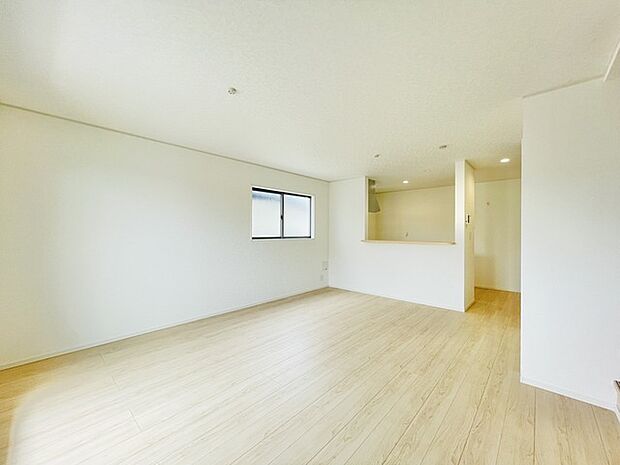 開放感と採光にこだわった広々ＬＤＫ。 