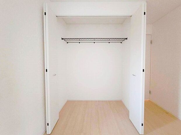 部屋ごとに設けた収納は、住みやすさへのこだわり。