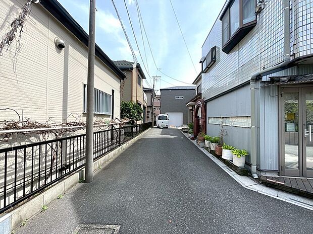 前面道路含む現地写真 