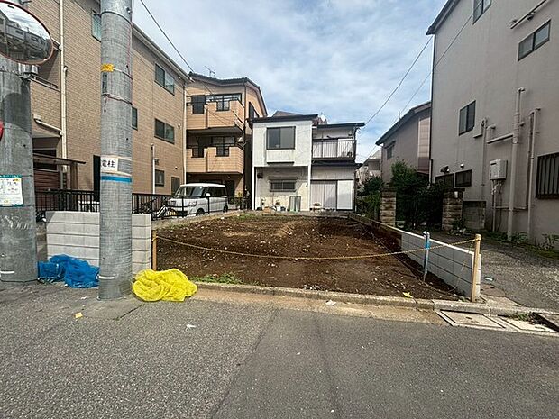 前面道路含む現地写真 