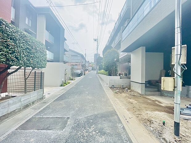 前面道路含む現地写真 