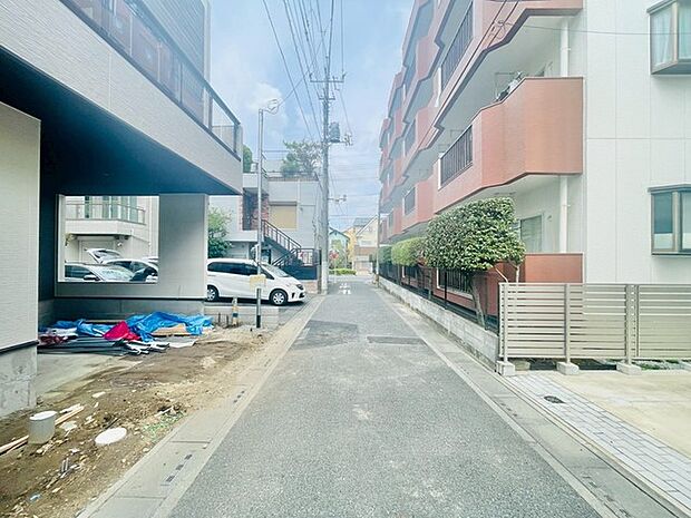前面道路含む現地写真 