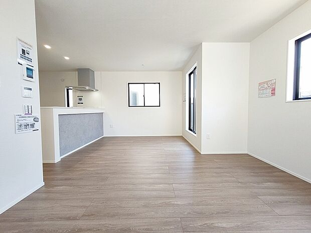 家族団らんの時間も増えそうなくつろぎのLDK。