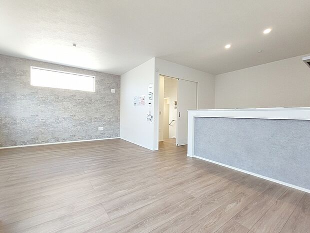 日当たりのいい2階リビングはプライベート性も高く、落ち着いて暮らせます。