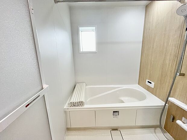 浴室暖房付で冬のシャワーも快適です!