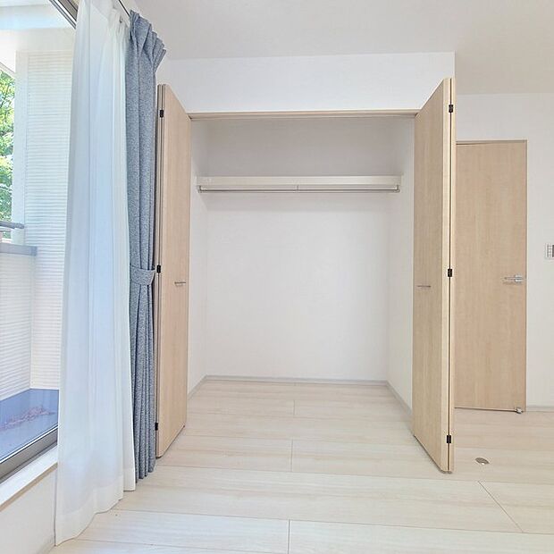 部屋ごとに設けた収納は、住みやすさへのこだわり。
