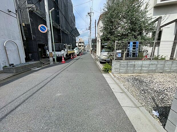 前面道路含む現地写真 