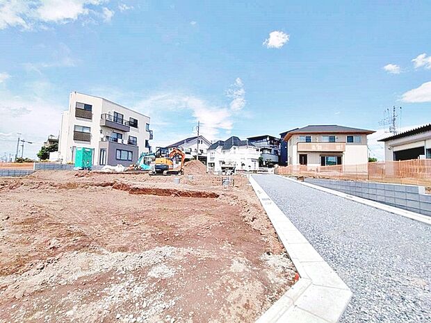 前面道路含む現地写真 