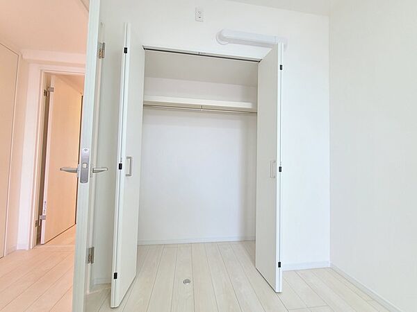 大きめの収納スペースで住空間もスッキリ広々。