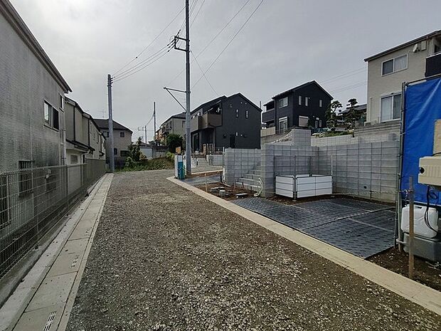 前面道路含む現地写真 