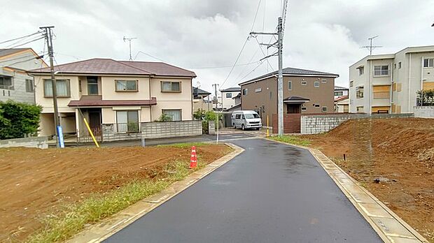 前面道路含む現地写真 