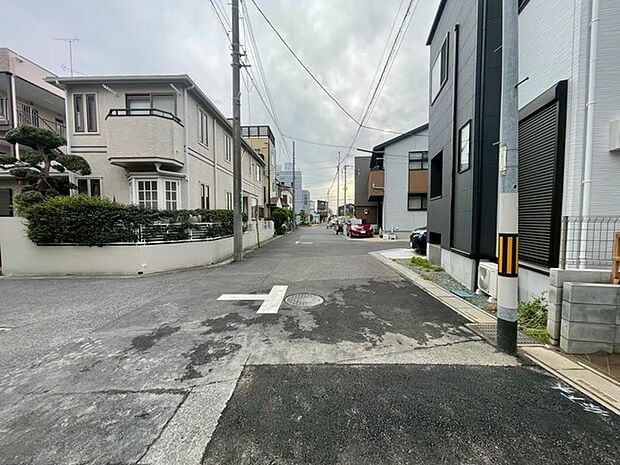 前面道路含む現地写真 