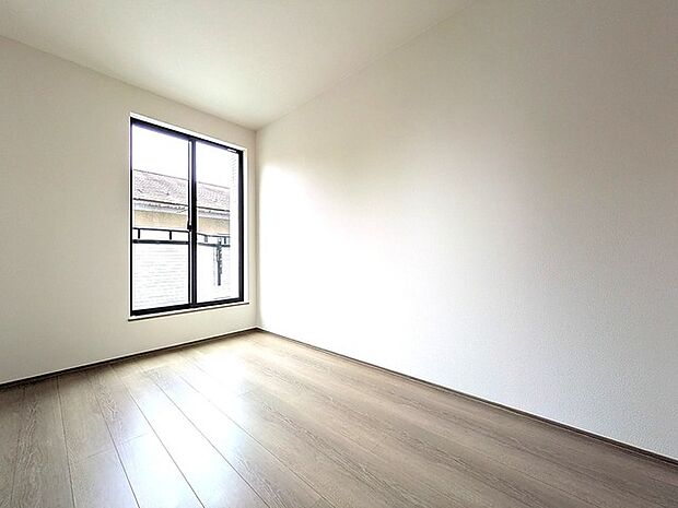 子供部屋には丁度良い洋室。