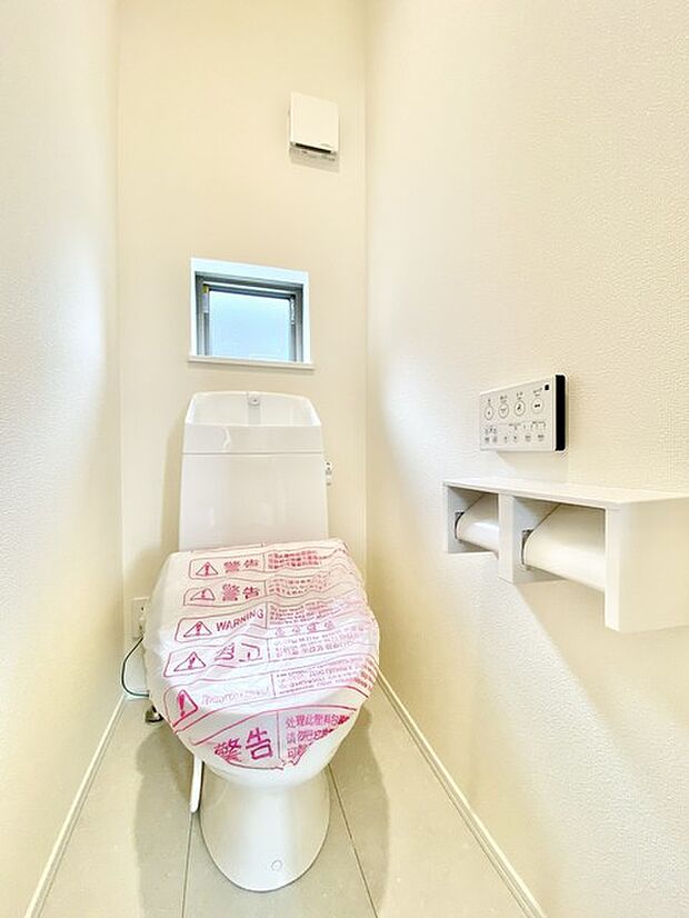 清潔好きには欠かせないウォシュレット機能付き。 