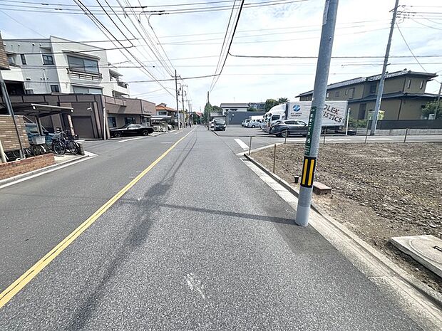前面道路含む現地写真 