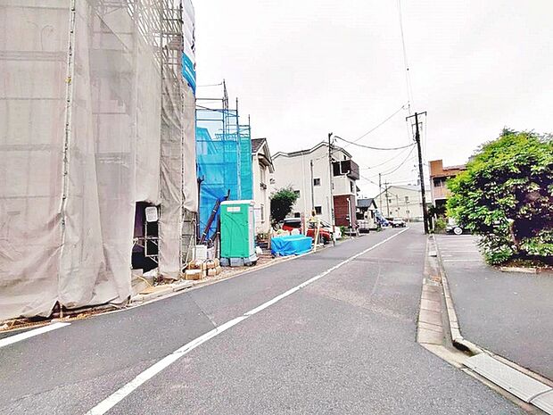 前面道路含む現地写真 