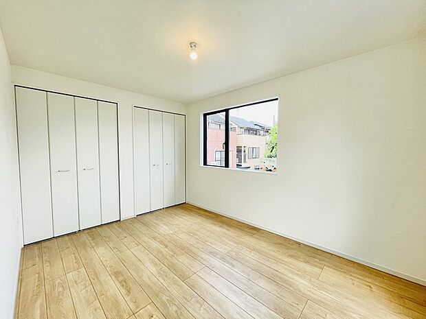 部屋ごとに設けた収納は、住みやすさへのこだわり。