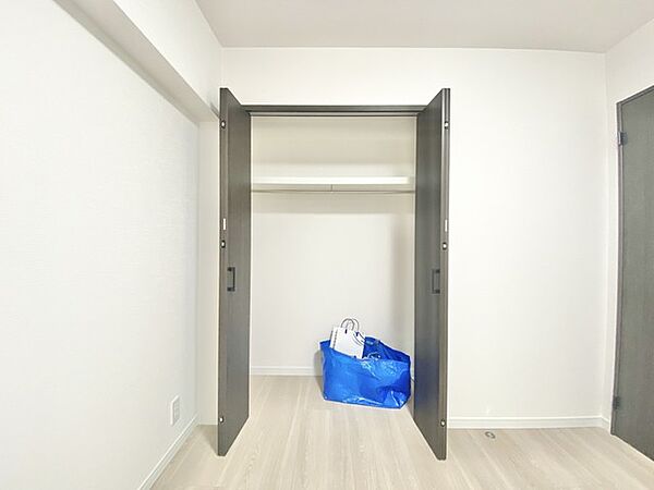 部屋ごとに設けた収納は、住みやすさへのこだわり。