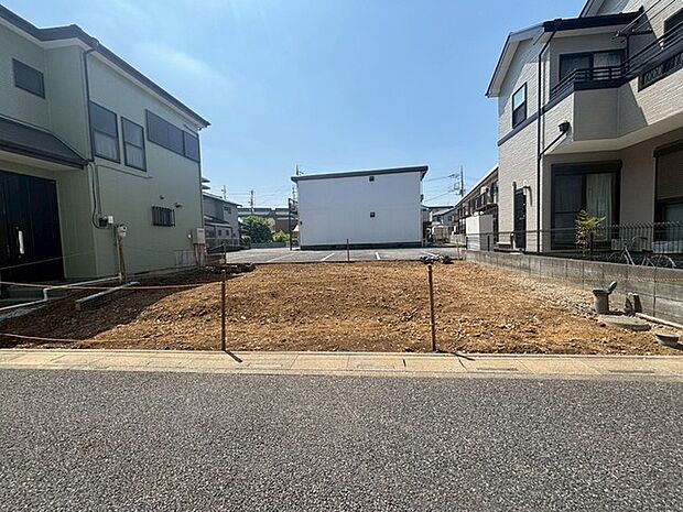 前面道路含む現地写真 