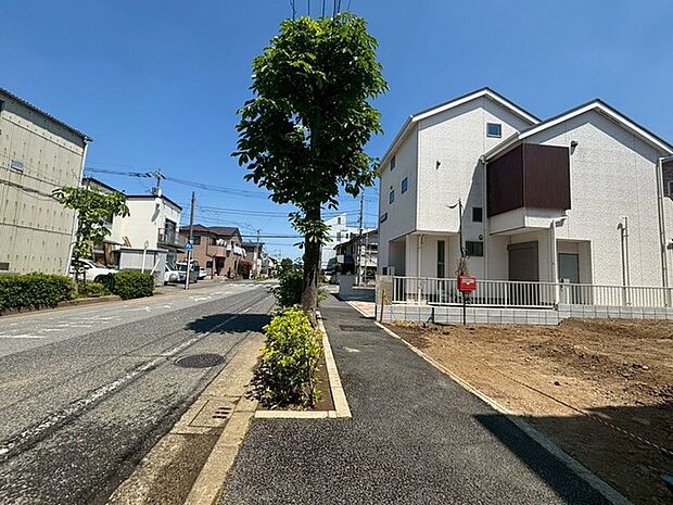前面道路含む現地写真