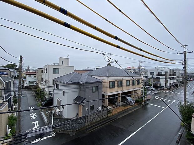 視界が広く開放感のあるロケーションが日常に心地よいゆとりをもたらします
