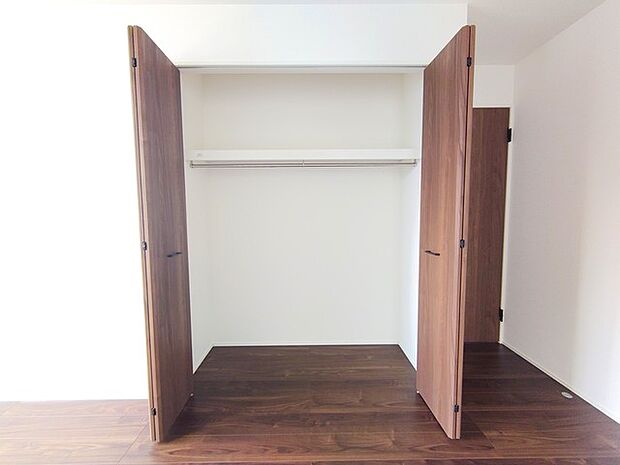 ご家族の思い出も大切にしまっておけるたっぷり収納。 