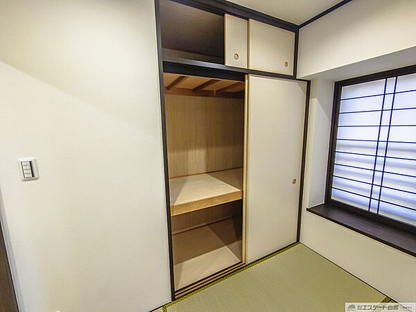 和室の収納は、やっぱり押入れがしっくりきます。