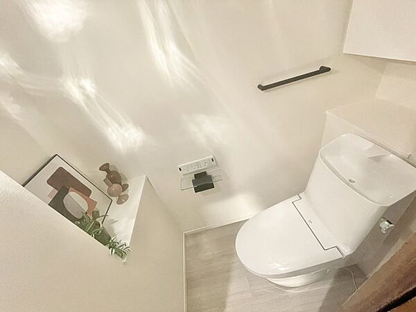 清潔好きには欠かせないウォシュレット機能付き。