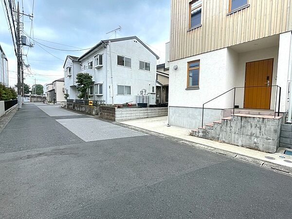前面道路含む現地写真