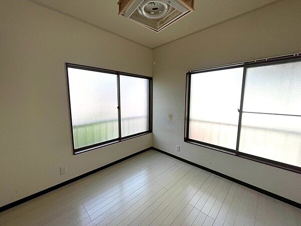 この部屋だれの部屋にしようかな、なんて会話を現地で楽しんでください。