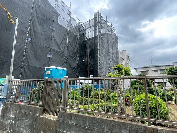 建築中ですが、同じグレードの完成済み建物を参考にご覧になることもできます。現地より最寄りの物件をご案内しますので、お気軽にご要望をお聞かせください。 
