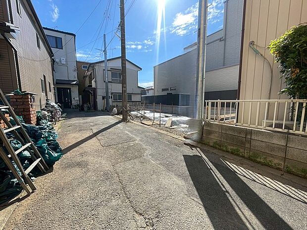 前面道路含む現地写真
