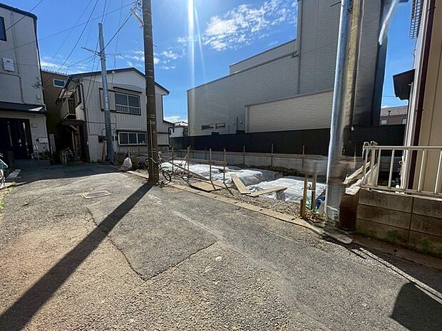 前面道路含む現地写真
