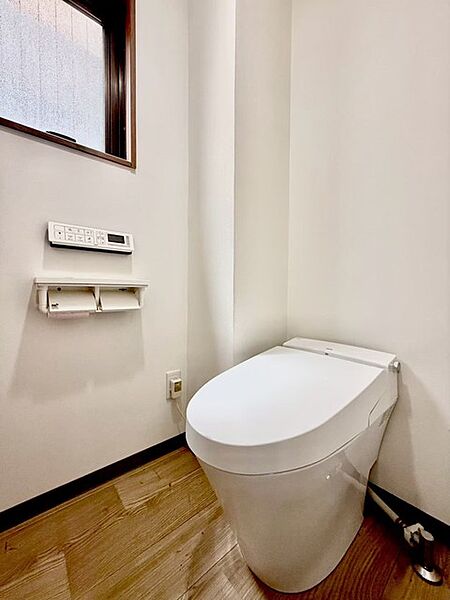 清潔好きには欠かせないウォシュレット機能付き。