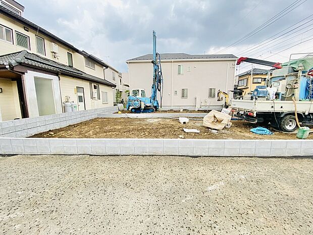 基礎から完成済みの住まいまで、各工程をご確認いただけます。