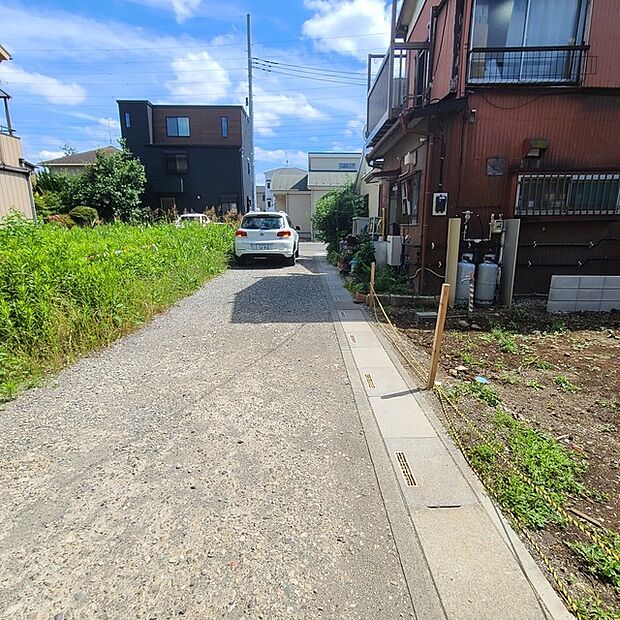 前面道路含む現地写真 