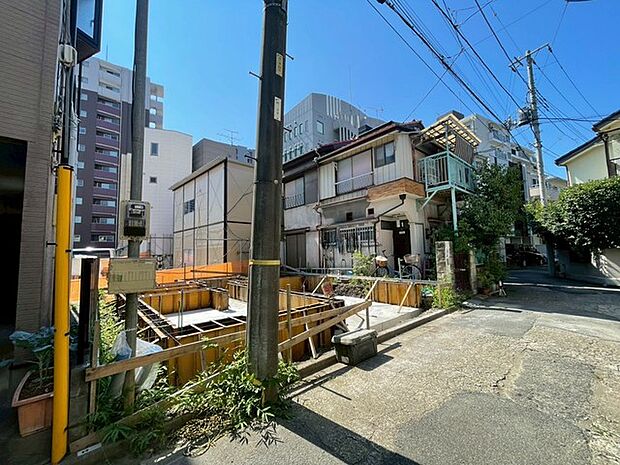 前面道路含む現地写真 