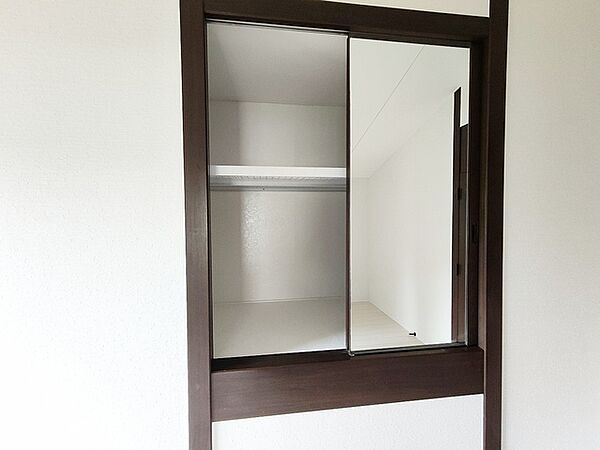 部屋ごとに設けた収納は、住みやすさへのこだわり。