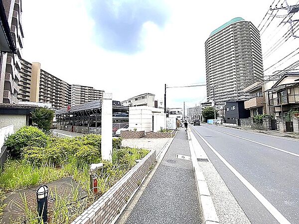 前面道路含む現地写真