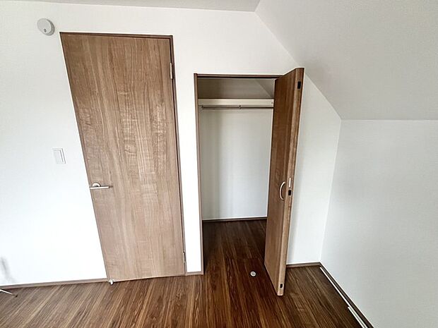 部屋に設けた収納は、住みやすさへのこだわり。